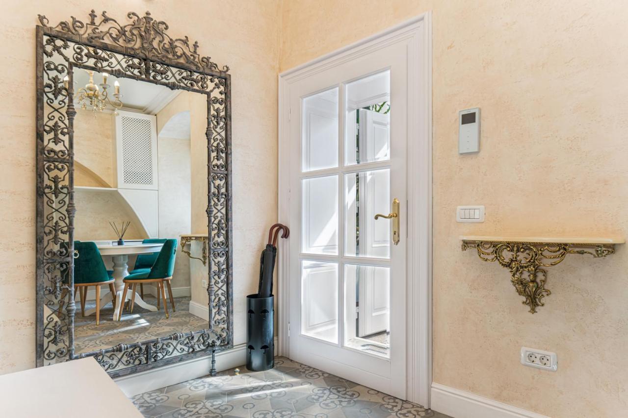 Krone Apartment