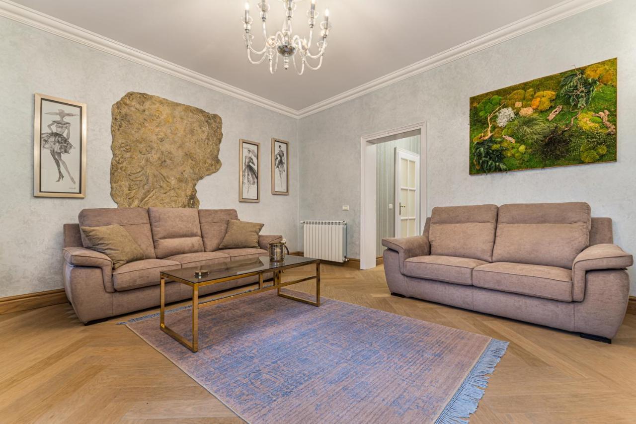 Krone Apartment